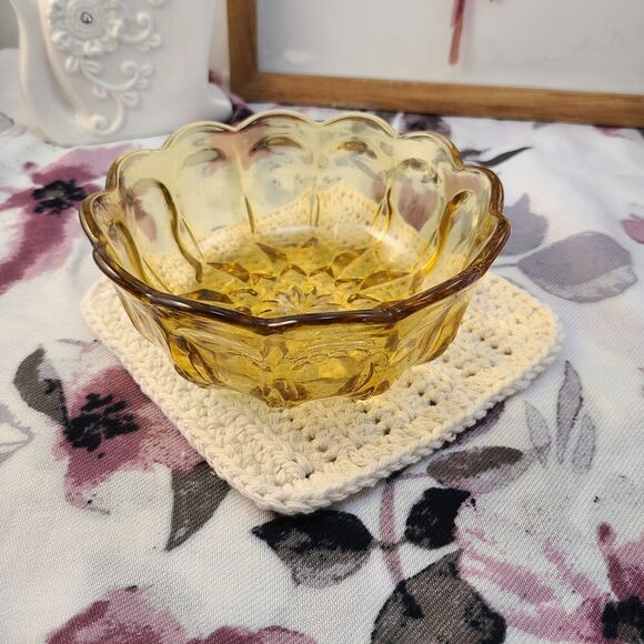 Vintage Amber Glass Bowl 6" Round Starburst Pattern Dessert Salad Dish VTG - Picture 3 of 5